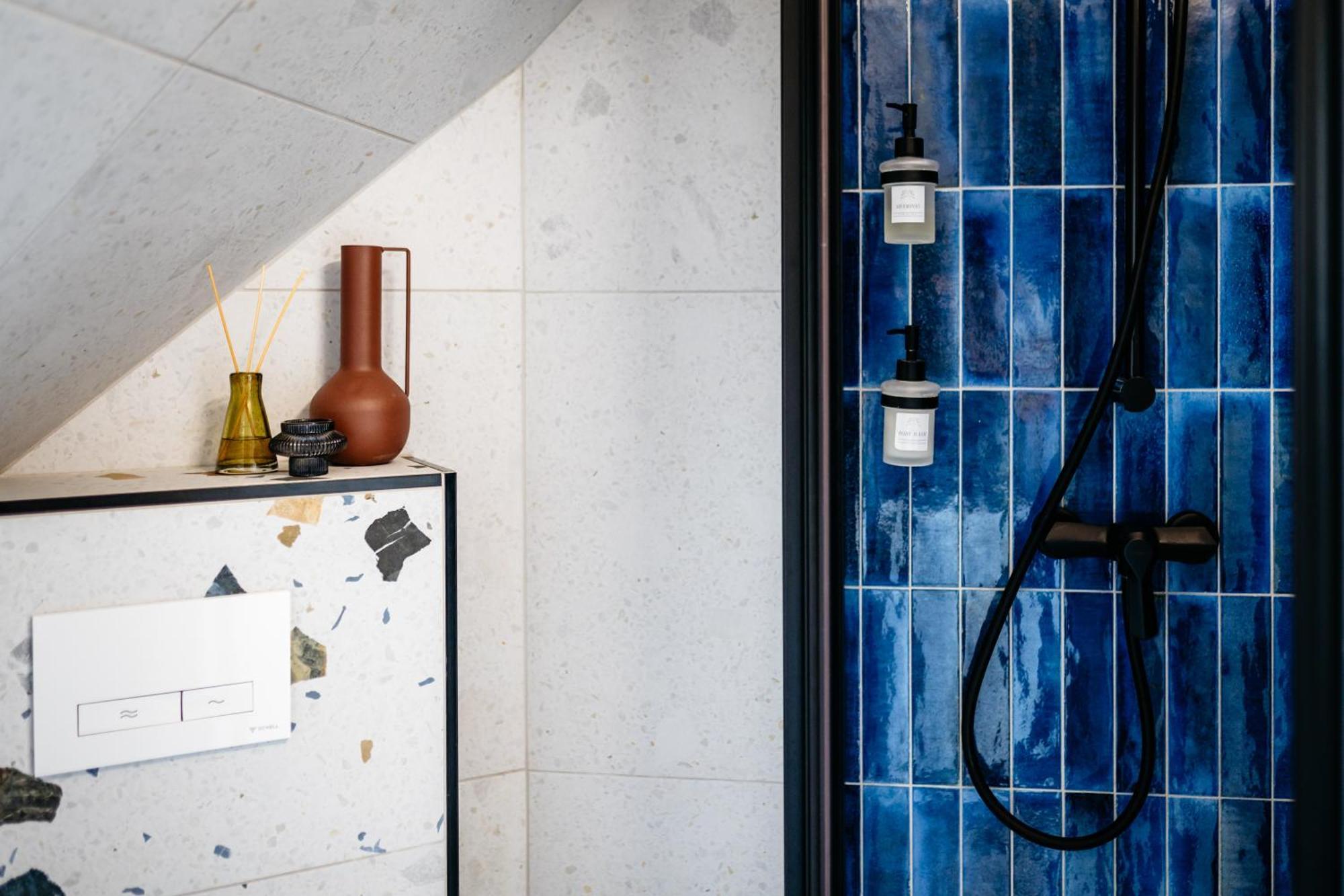 Nook With A View - Quelle Apartment Gyor Bagian luar foto